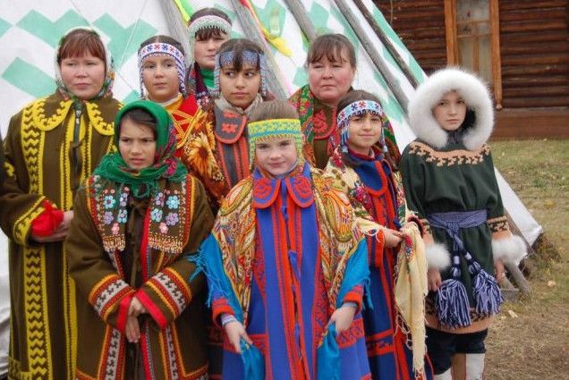 Прекрасні картинки з Міжнародним днем корінних народів світу